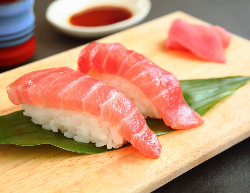 Sushi cá ngừ